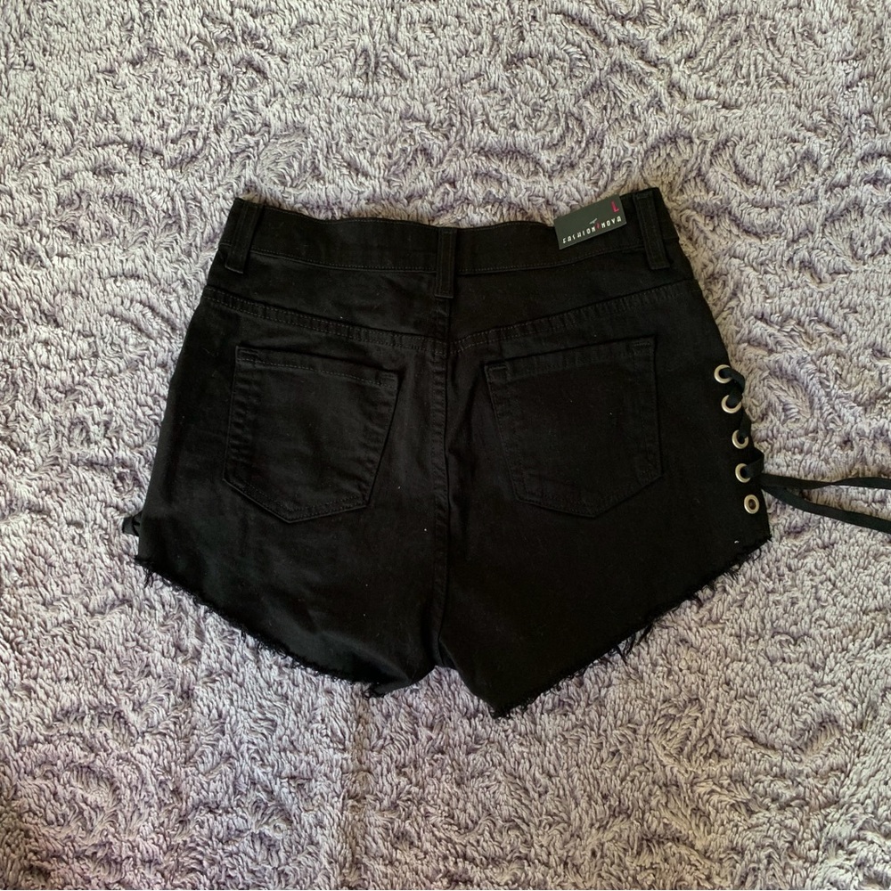 Short - Picture 2 of 3